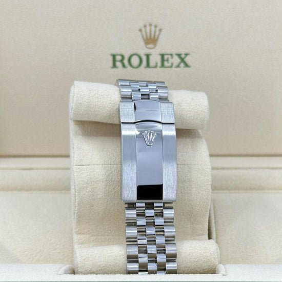 Rolex Replica Watch Sky-Dweller, 42mm, Oystersteel and 18k White Gold, Blue, Jubilee, 336934-0006
